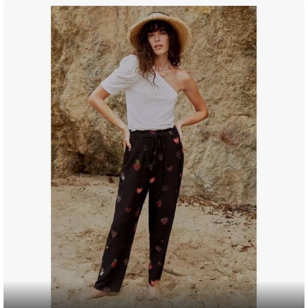 Farm Rio Benicia Wide Leg Black Velour Pull On Elastic Waist Pant Hearts Motif - Picture 10 of 12